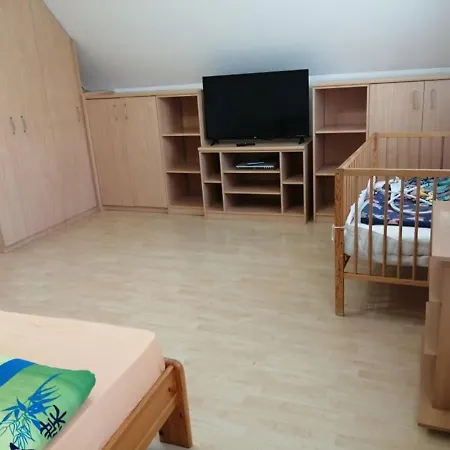 Schoenes Mit Grossen Pool 250 M Vom Balaton Holiday home Balatonmariafurdo