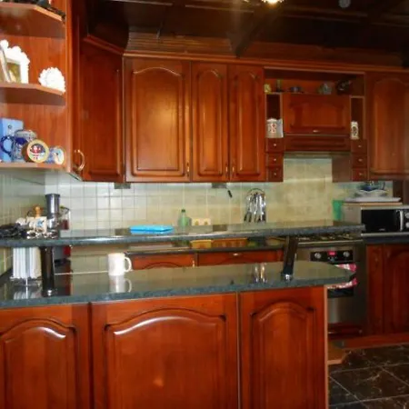 Schoenes Mit Grossen Pool 250 M Vom Balaton 펜션 Balatonmáriafürdő