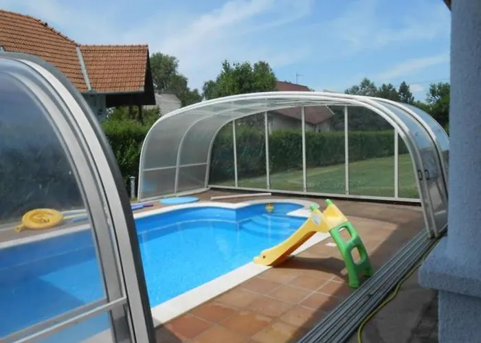 Tatil Evi Schoenes Mit Grossen Pool 250 M Vom Balaton Balatonmáriafürdő